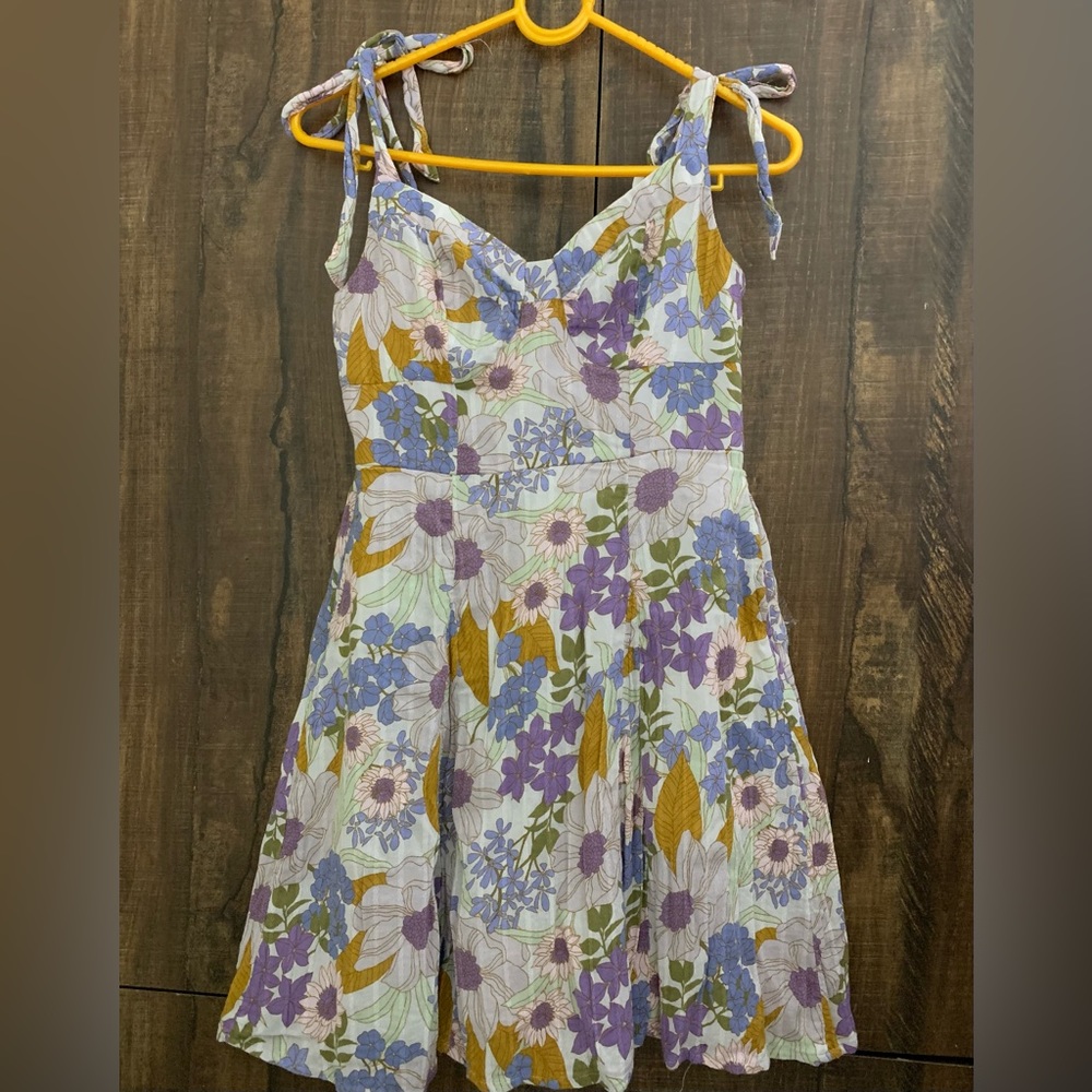 Lilac floral dress with pockets - Picture 5 of 8